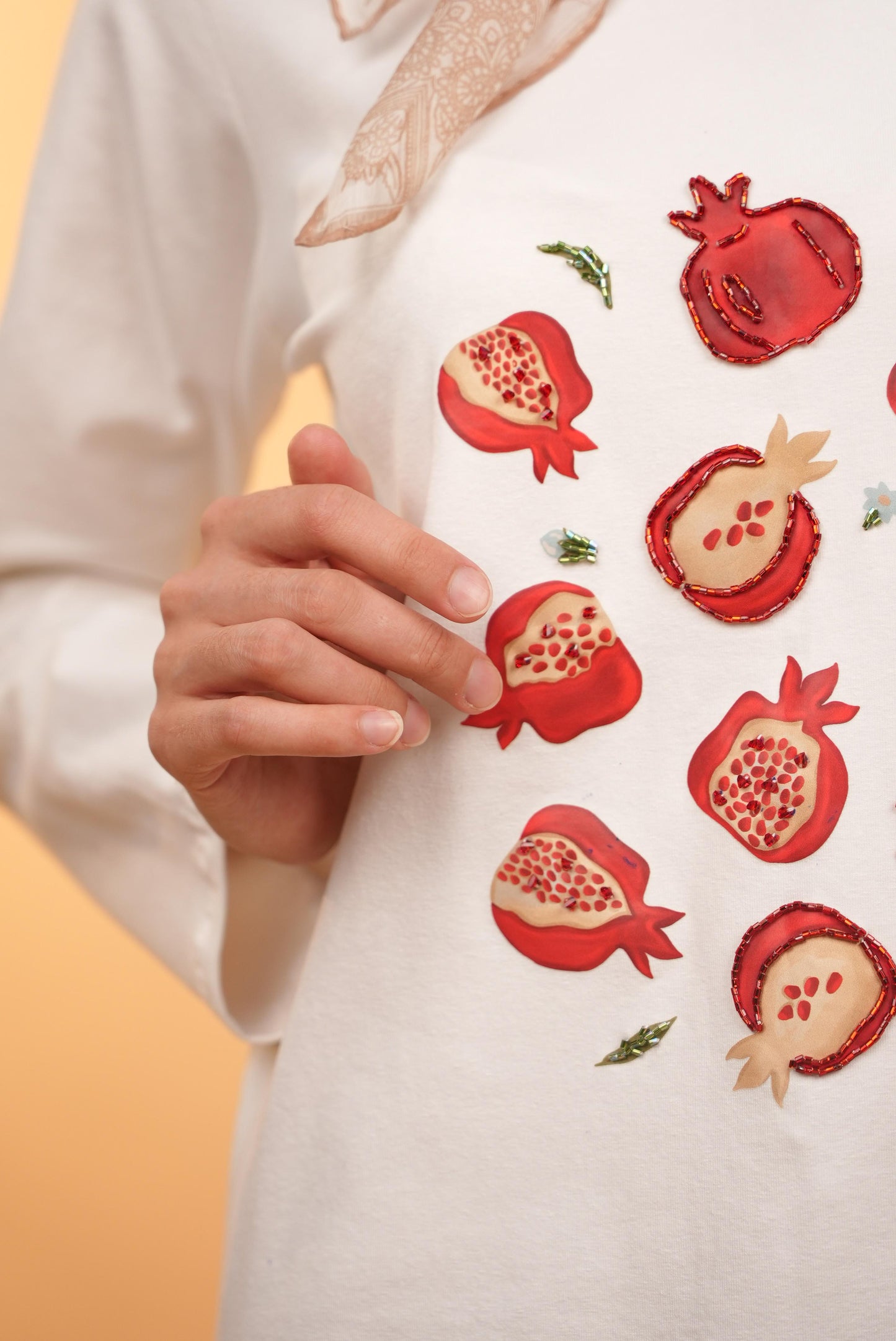 Anor Garden — Ivory — Hand-Beaded