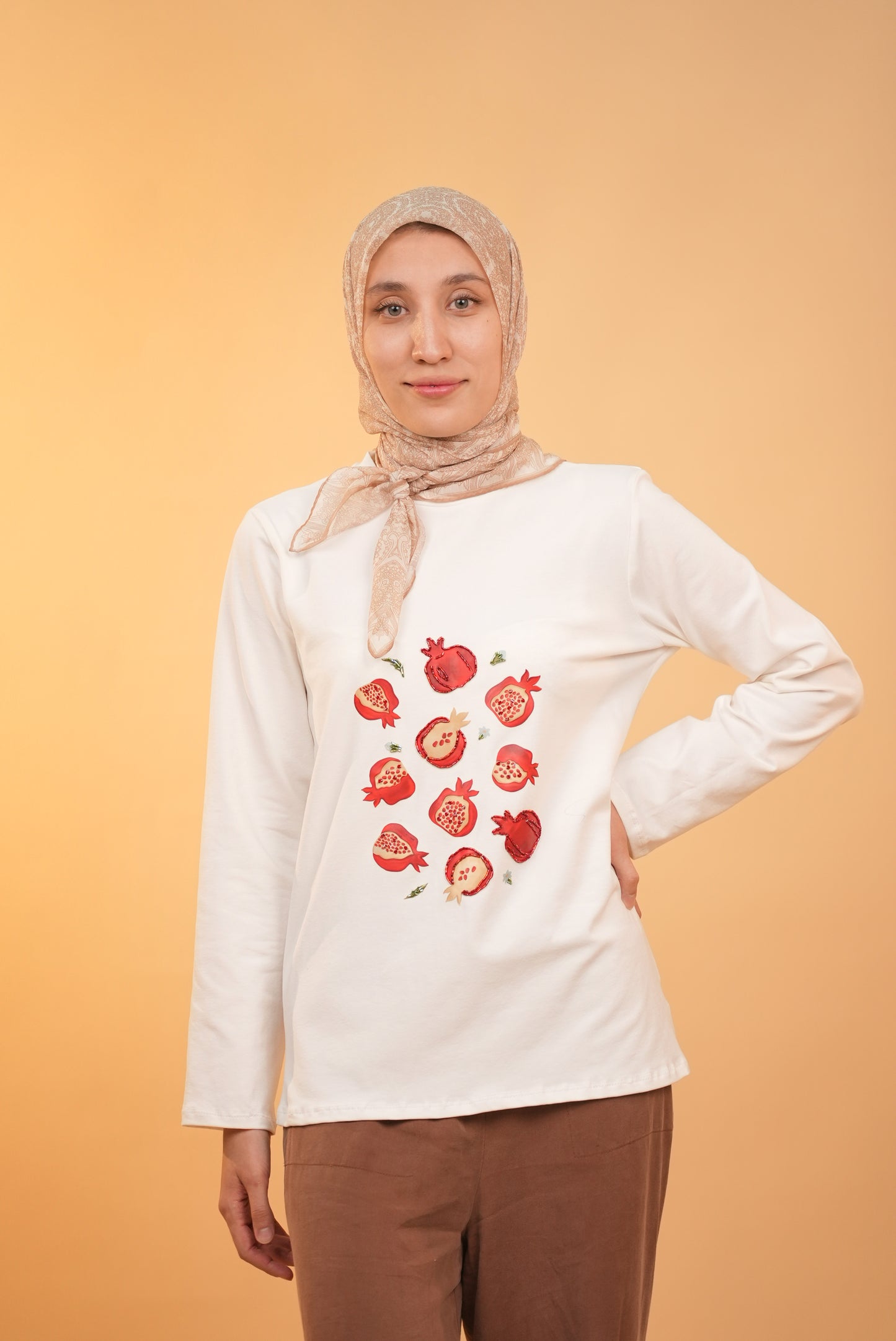 Anor Garden —  Ivory —  Hand-Beaded