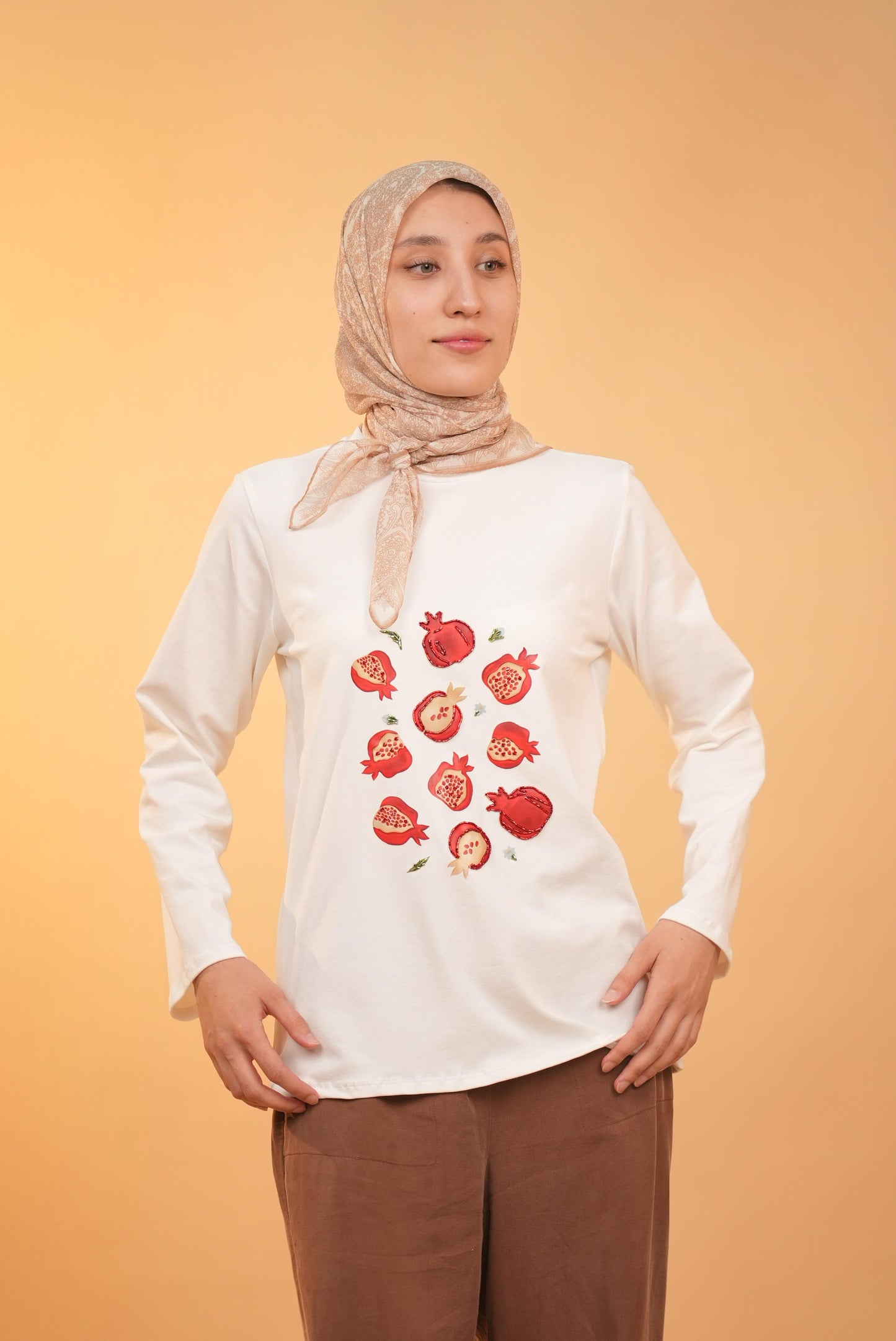 Anor Garden —  Ivory —  Hand-Beaded