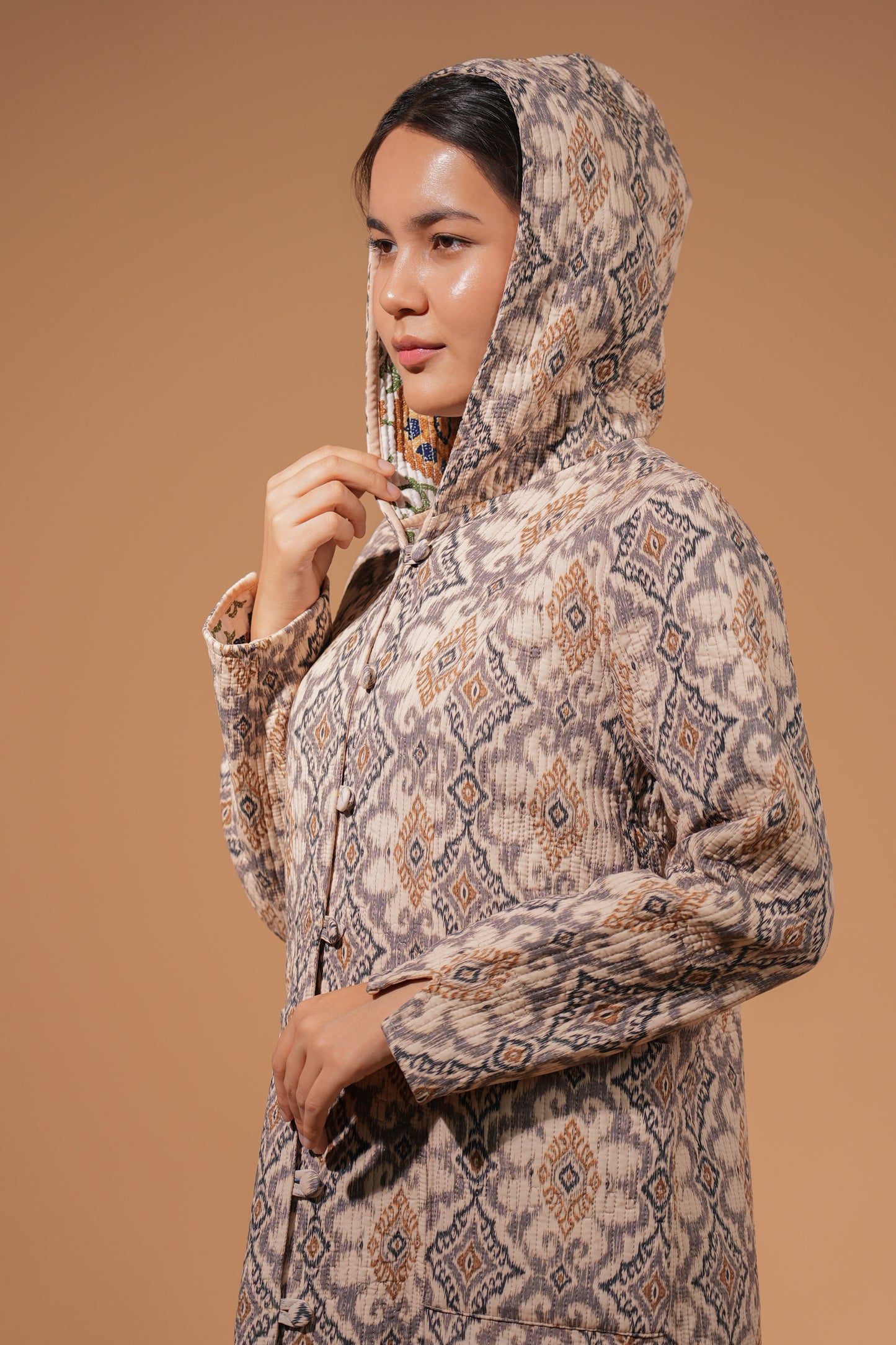 Reversible Chapan with Hood - Floral Suzani Design — Hand-Embroidered — Includes Matching Tote