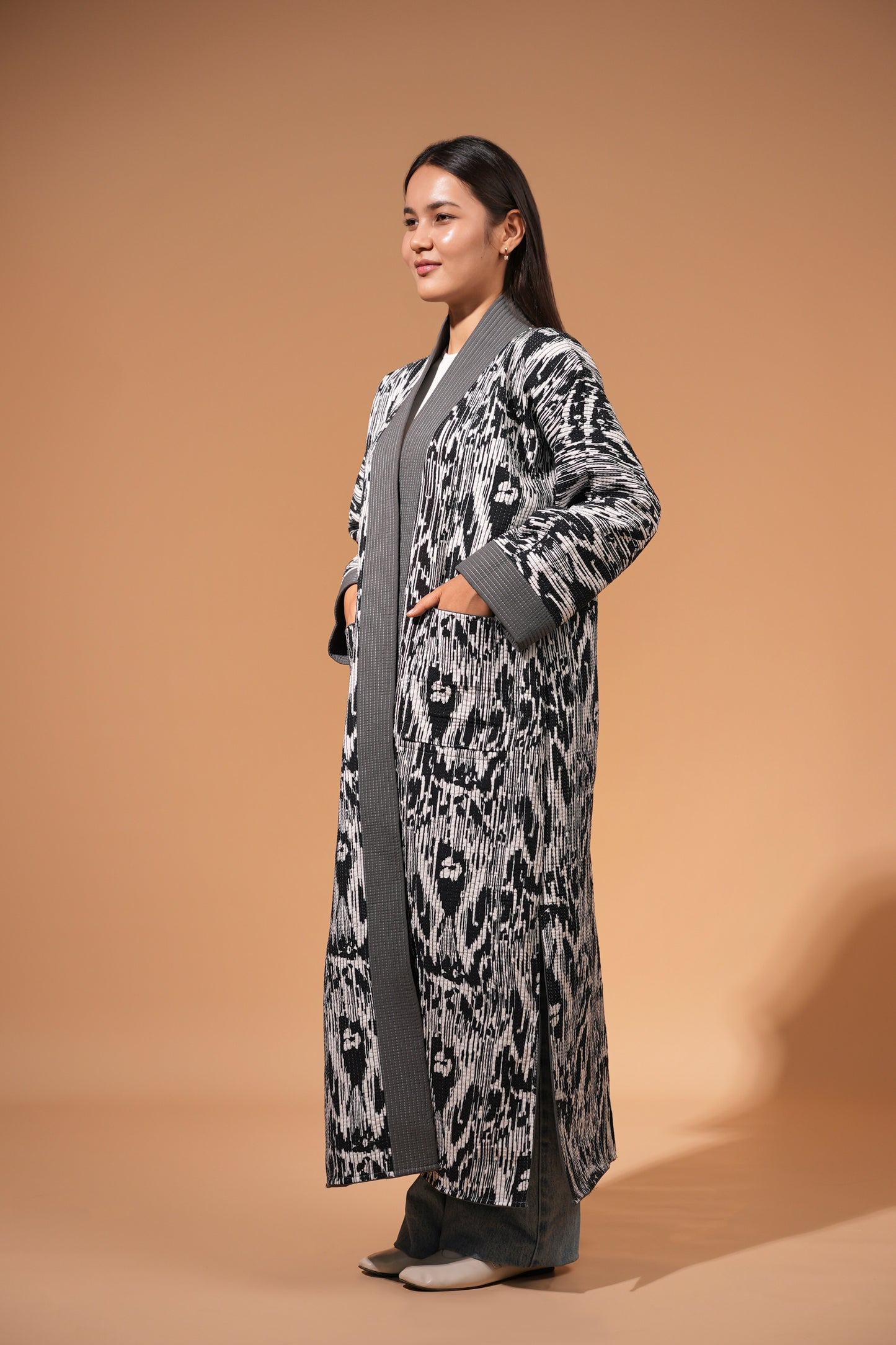 Reversible Ikat Chapan — Grey & Red — Hand-Embroidered — Includes Matching Tote