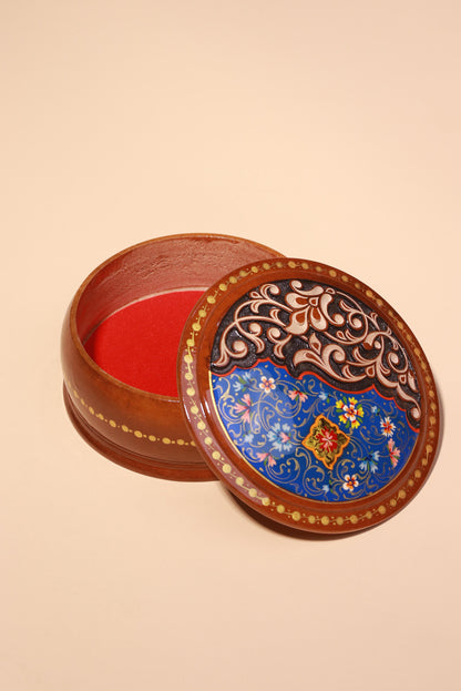 Handcrafted Wooden Décor Box with Painted Lid – 11cm x 11cm