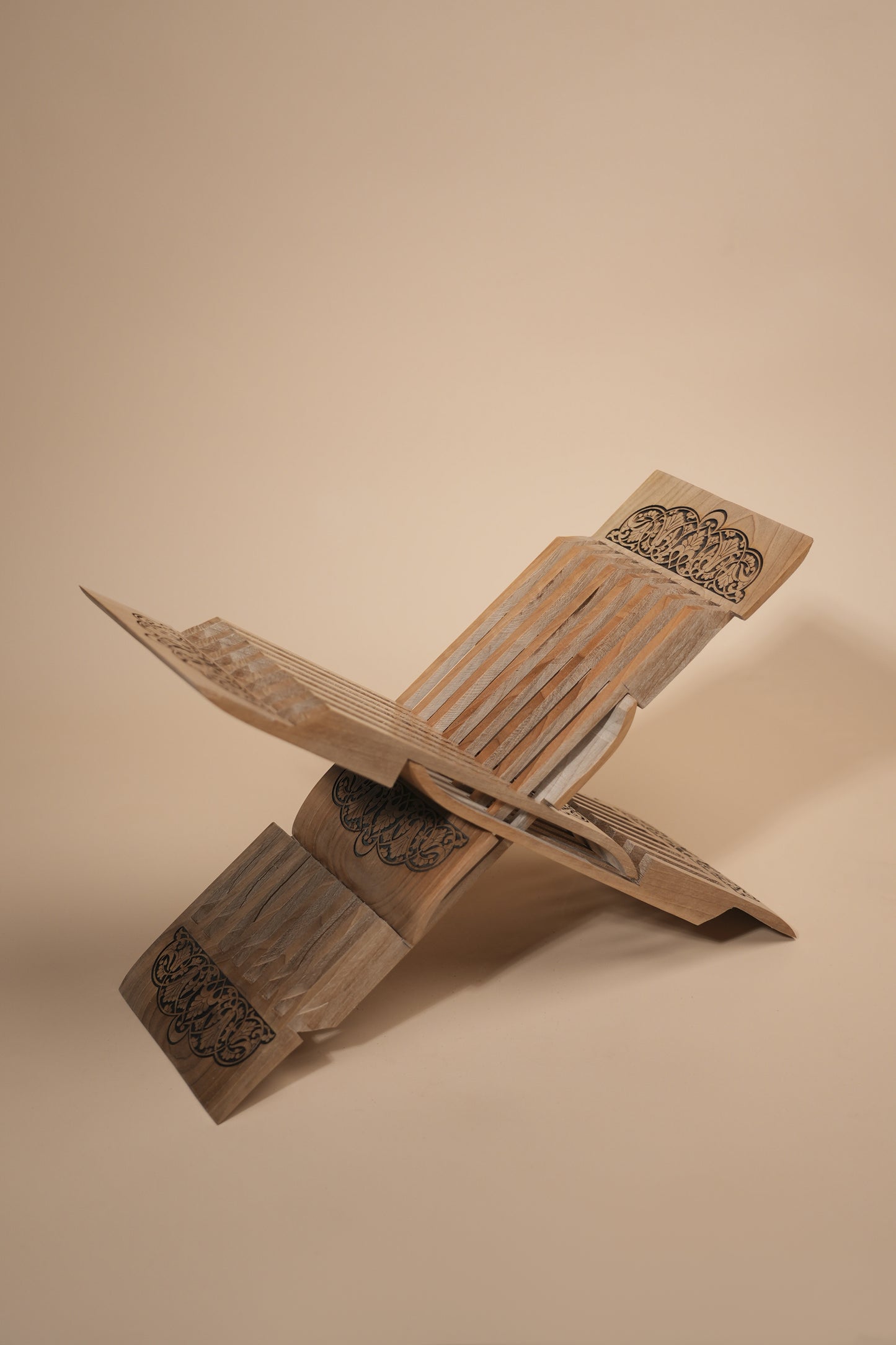 Handcrafted Foldable Wooden Bookstand – 29.5 × 13.7 cm