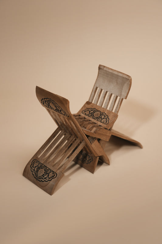 Handcrafted Foldable Wooden Bookstand – 25.5 × 12 cm