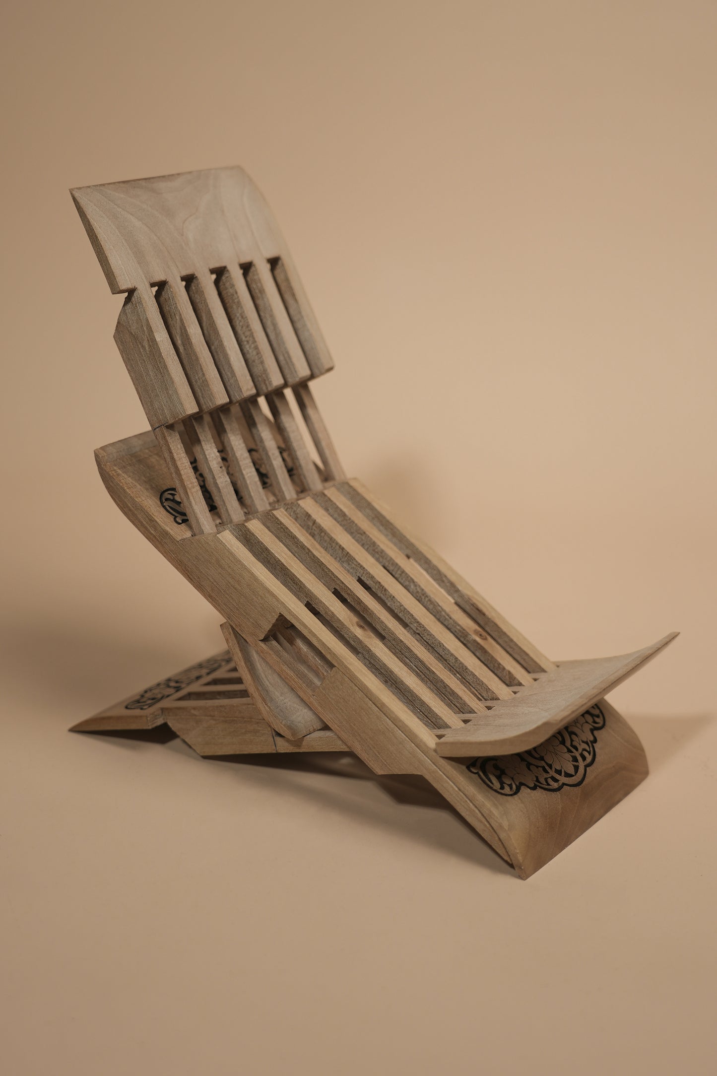 Handcrafted Foldable Wooden Bookstand – 29.5 × 13.7 cm