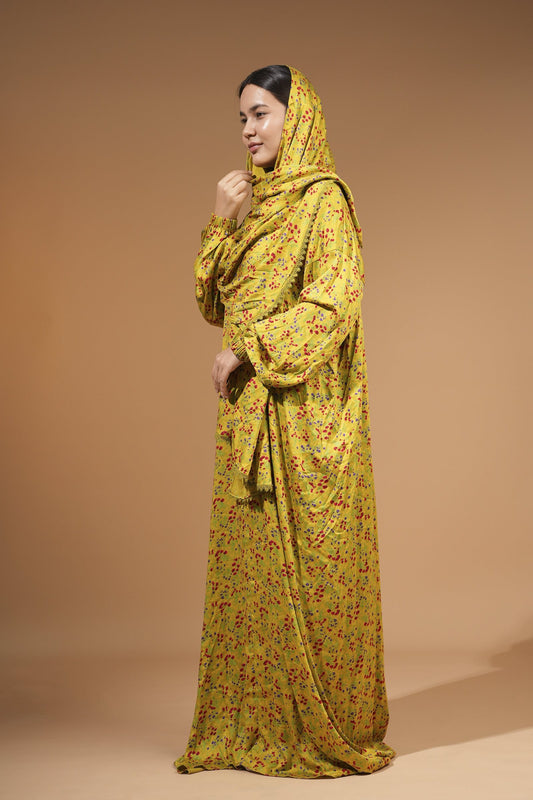 Grünes, schlichtes Maxikleid mit integriertem Schal